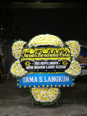 Papan Bunga Duka di Kembangan Selatan
